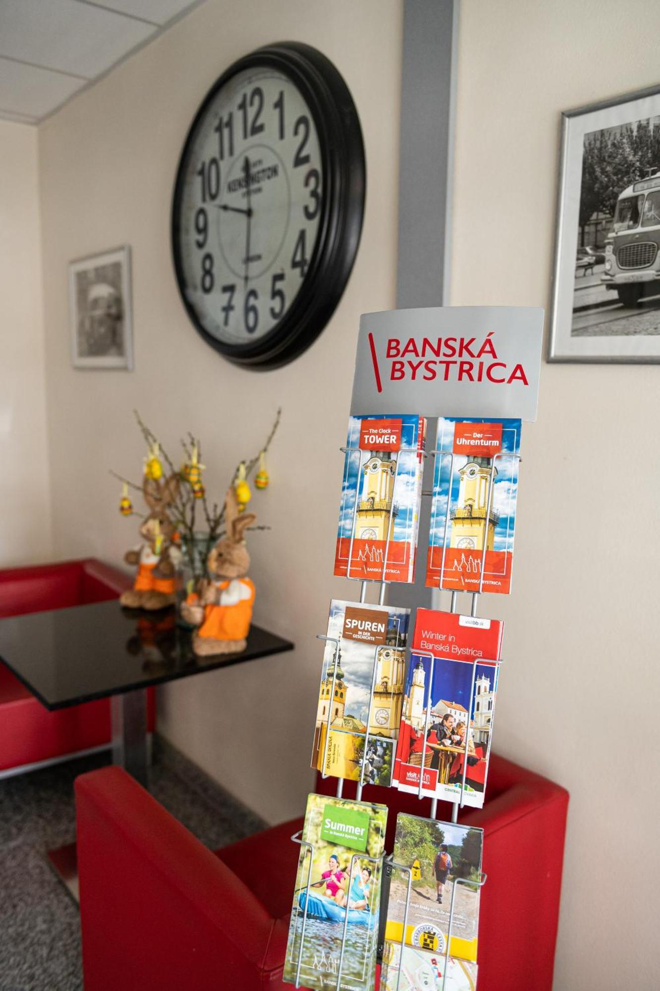 City Hotel B&B, Reception 24 7, 800M Od-From R1, Free Parking Banska Bystrica Exterior photo